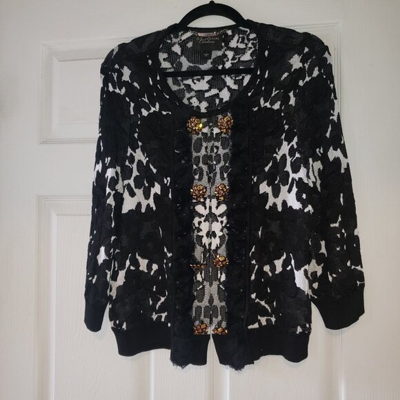 St John Couture Jacket/Sweater size 6 golden buttons and hidden hooks - Picture 8 of 15